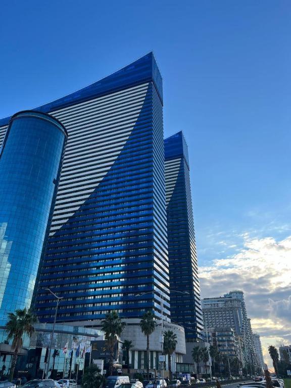 Aparthotel Orbi City Batumi Esterno foto