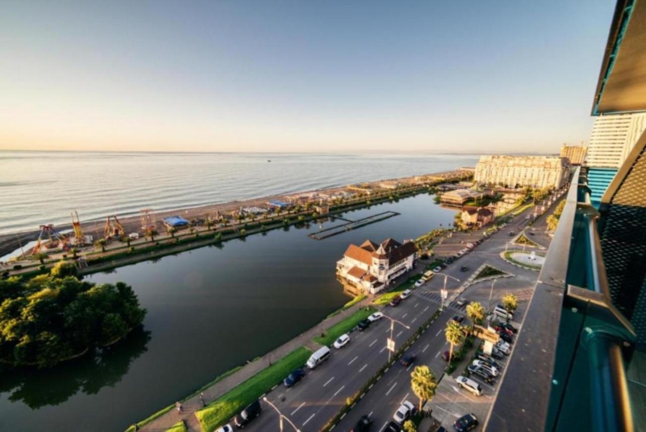 Aparthotel Orbi City Batumi Esterno foto