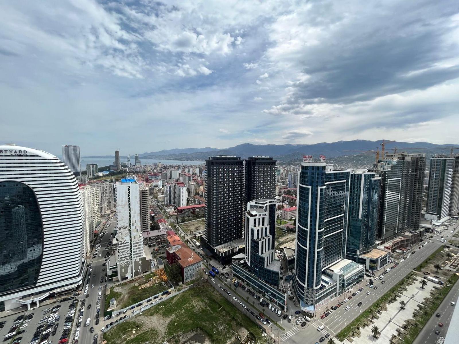 Aparthotel Orbi City Batumi Esterno foto