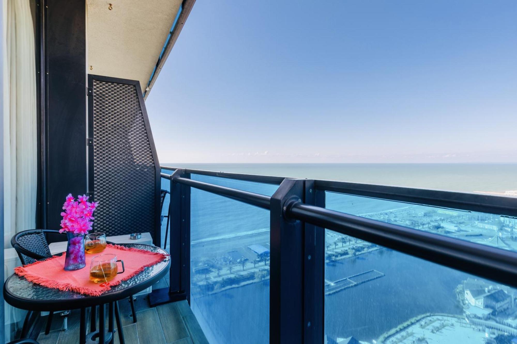 Aparthotel Orbi City Batumi Esterno foto