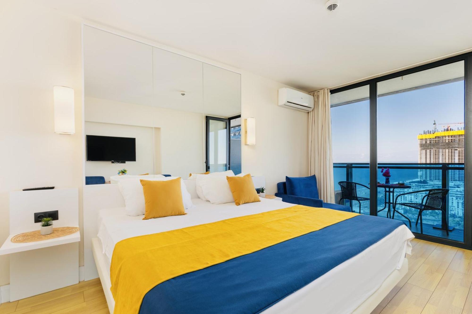 Aparthotel Orbi City Batumi Esterno foto